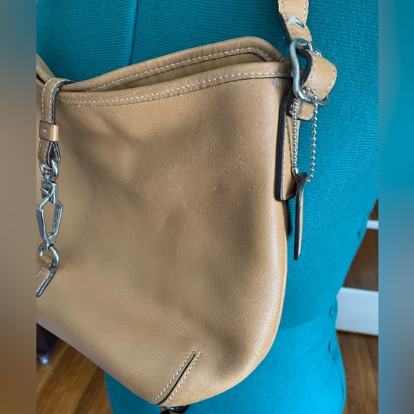 Coach Leather Hampton lunch tote hobo clamp closure shoulder bag - Picture 3 of 11